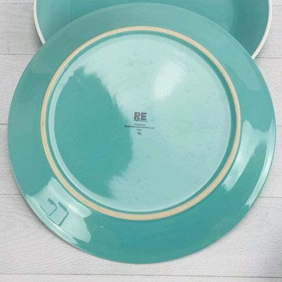 room essentials dinnerware set